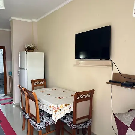 Adriatic Escape Konukevi *